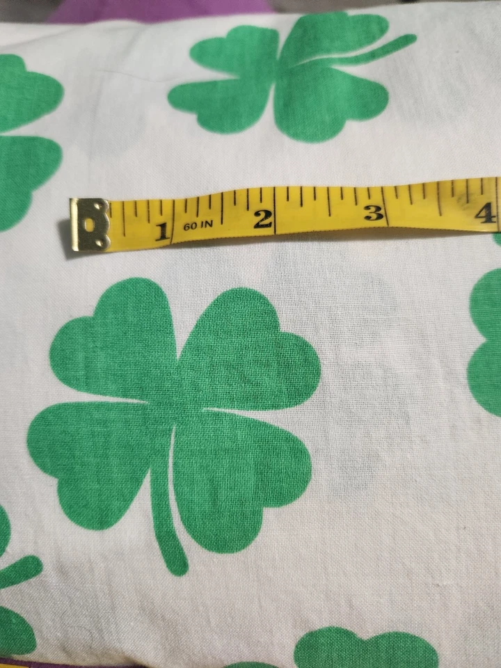 Unbranded Shamrock/St. Patrick's Day Cotton Fabric, 44"x 2 Yd - Image 2 of 3
