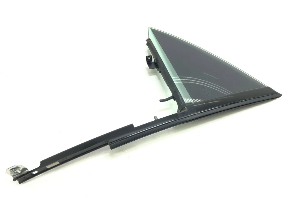 2012-2018 MERCEDES-BENZ CLS550 RIGHT PASS REAR DOOR WINDOW CORNER GLASS OEM. - Image 3 of 4