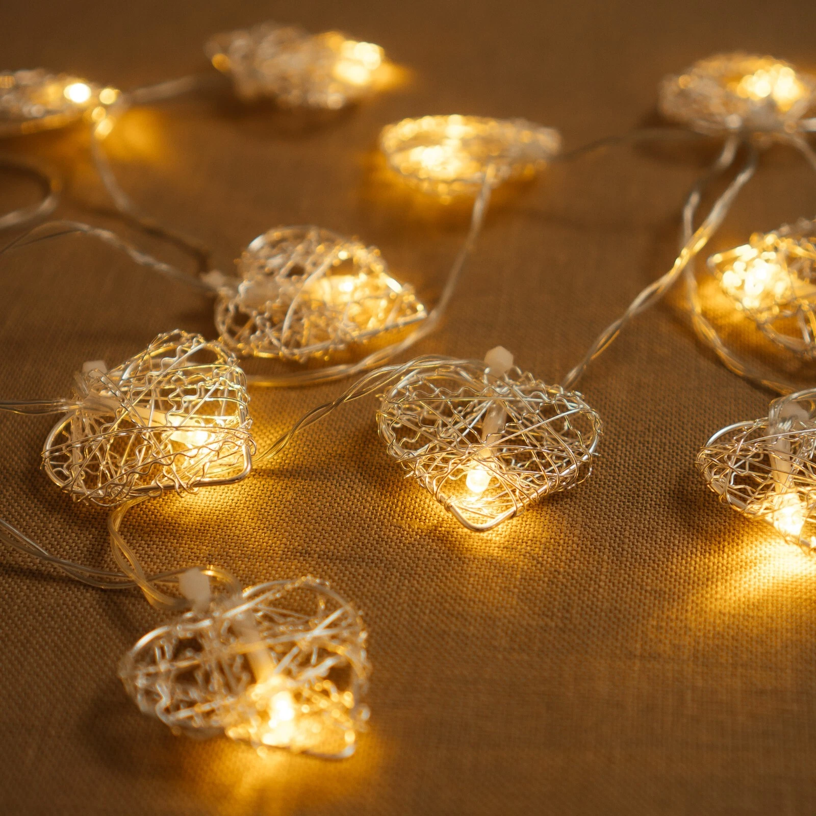 20 LED Mesh Heart Lights - Battery Operated - Home Decor & Wedding Lighting
Opens in a new window or