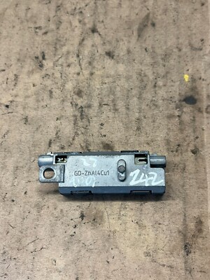 Audi A3 8P - Antennenverstärker Booster 8P0035225B