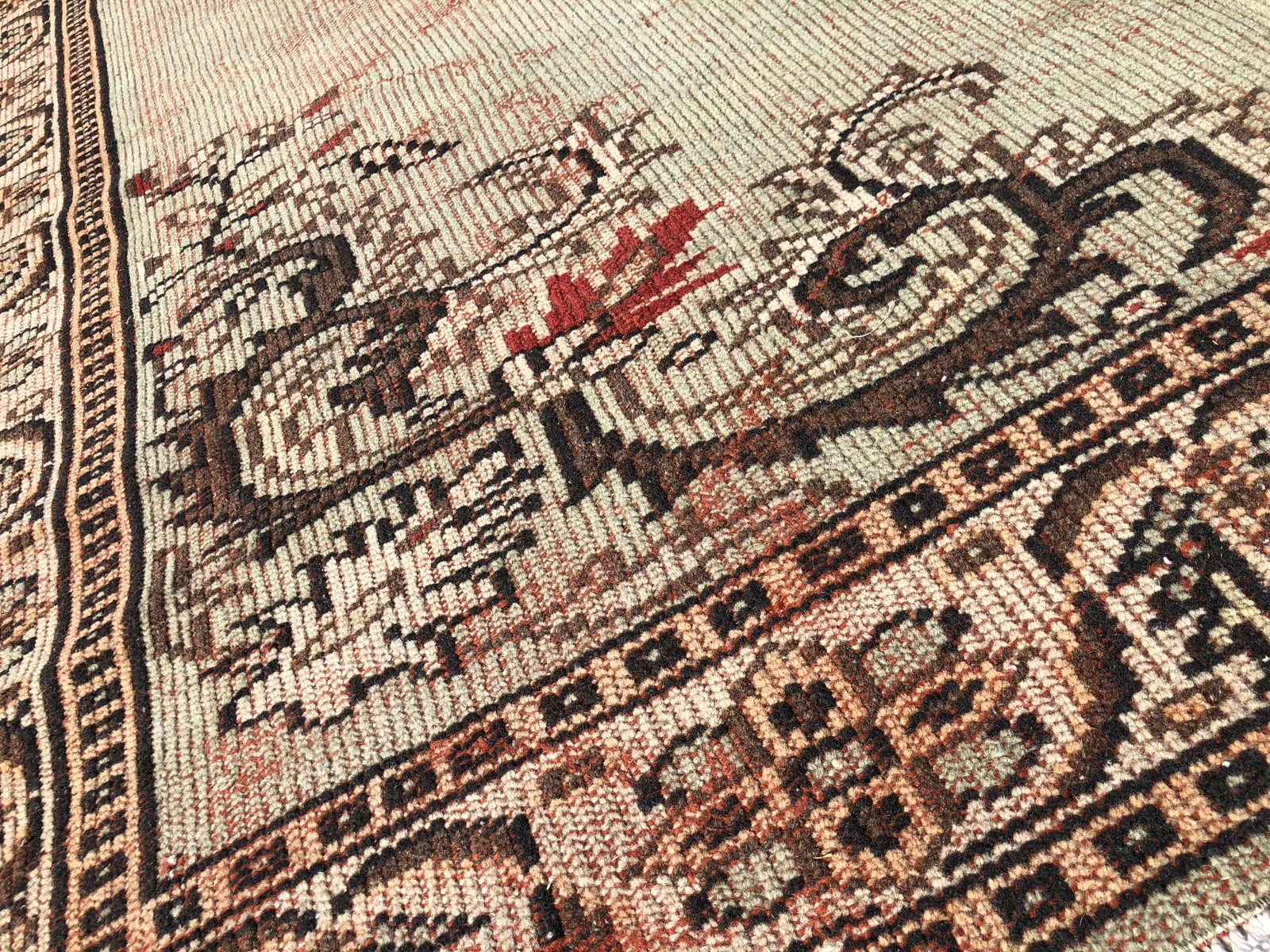 Photo 2/12