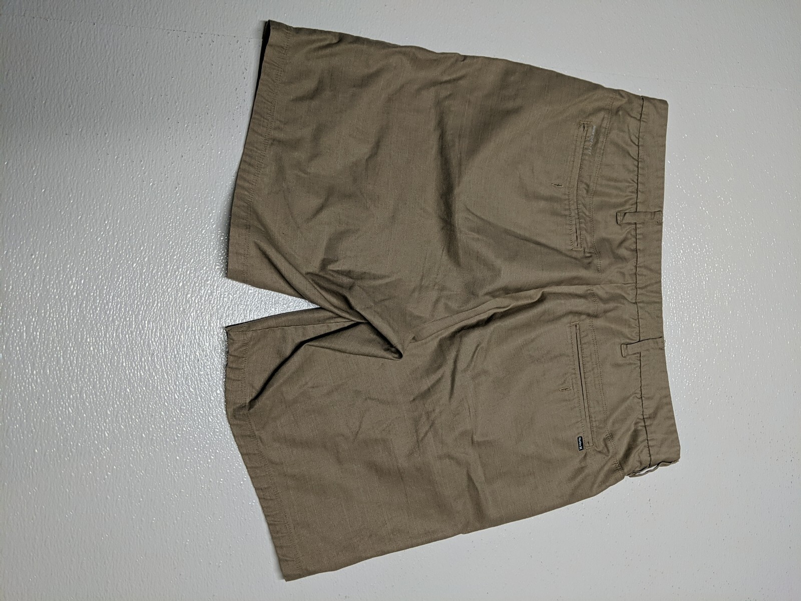 Hurley Nike DriFit Shorts Men's Size 34 Waist Khaki Excellent