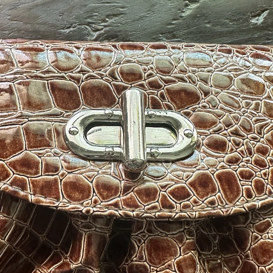 MSC Mainstreet Collection 腕带 手包 棕色 人造鳄鱼漆皮 — 第 3/4 张图片