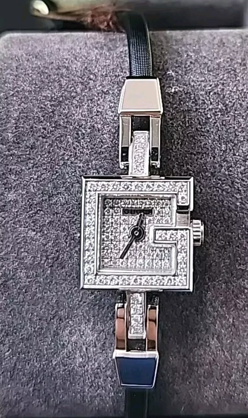 GUCCI 102G Diamond-1.122 Ct On Dial & Case Blk Strap Women's