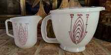 Vintage Tupperware Mix N Stor 8 Cup Measuring Pitcher & 2 Cup Measuring Cup NEW