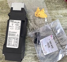 ONE New IDEC HS5L-VB4 Safety Door Lock Switch