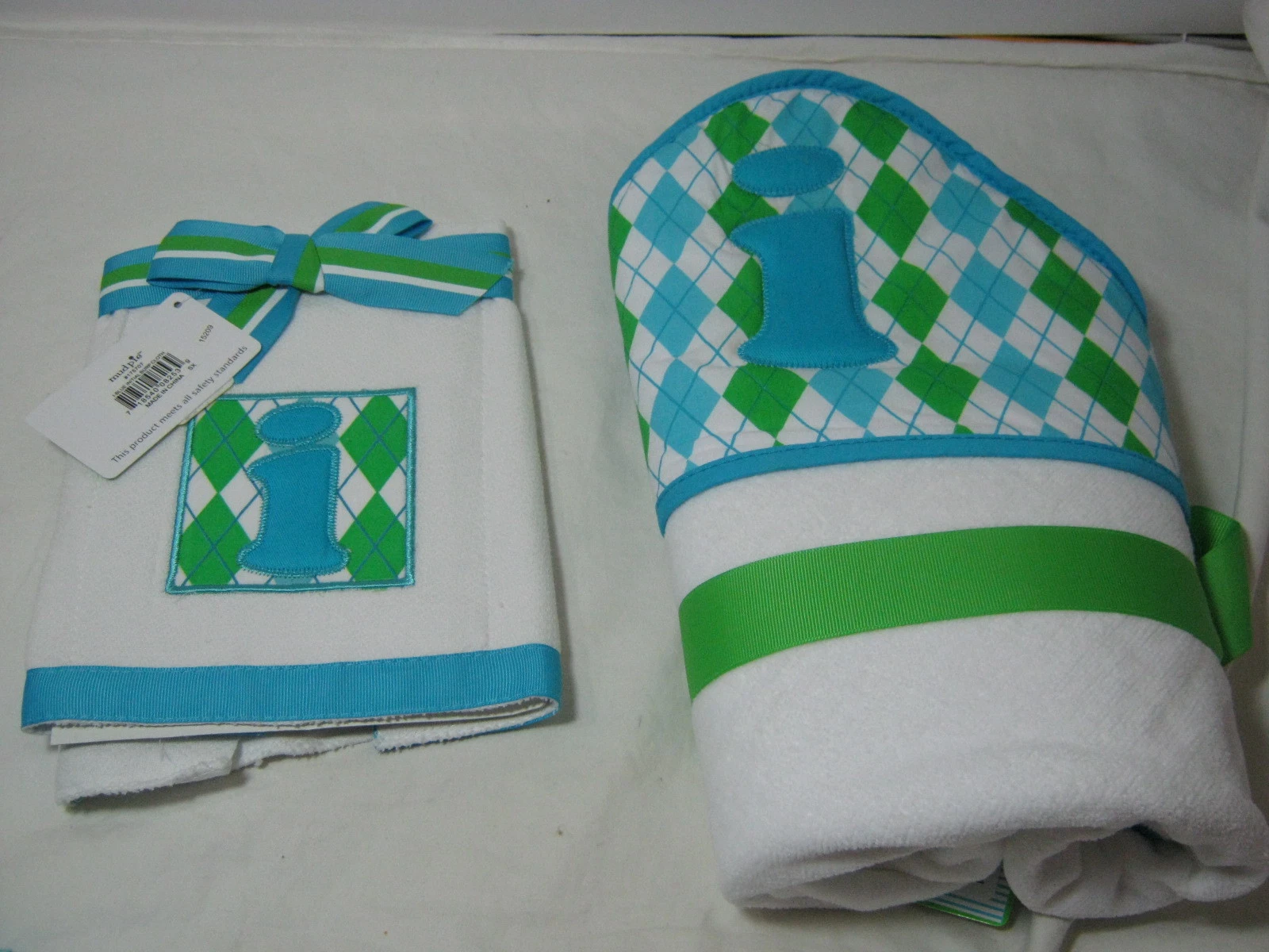 3 pcs MUDPIE INITIAL "I " Hood Bath Towel, Bib and Burp Cloth Blue/Green New