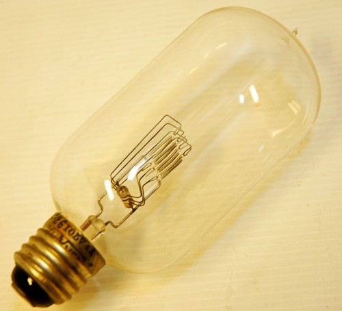 lampe neuve pour projecteur JACKY-CINE DEBRIE 35 mm - 1926/30- 105 volts / 4 A. - Picture 3 of 4