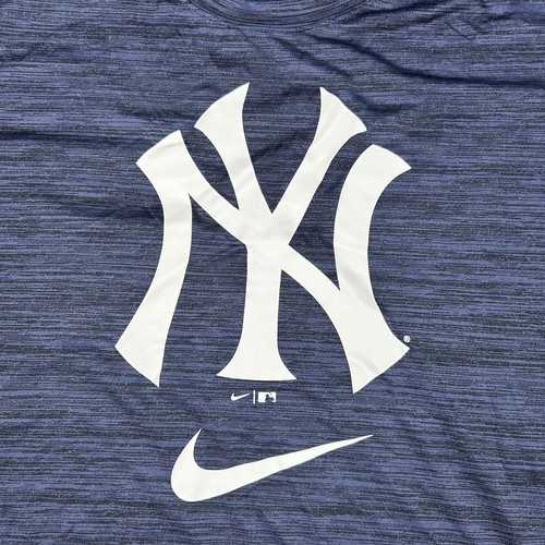 NWT The Nike Tee Men’s XL New York Yankees Dri-Fit T-Shirt Blue MLB Baseball - Picture 5 of 11
