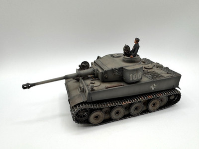 1:35 WWII German Pz.Kpfw. VI Tiger I early prod. - pro built