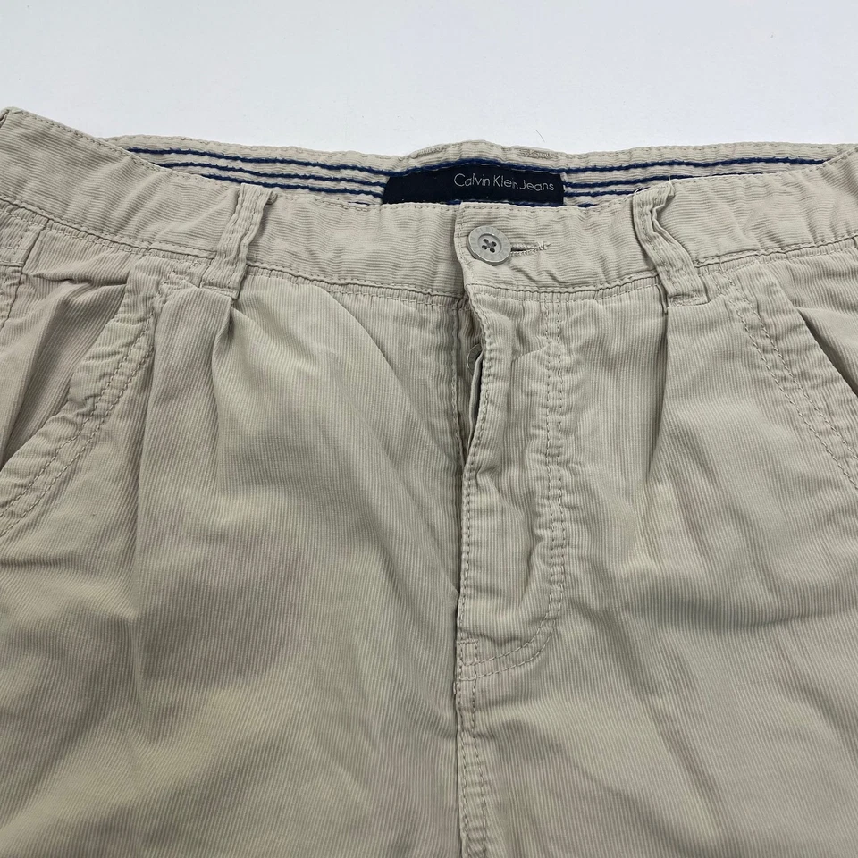 Calvin Klein Jeans Chino Shorts Casual Beige Mens W28 - Image 2 of 4