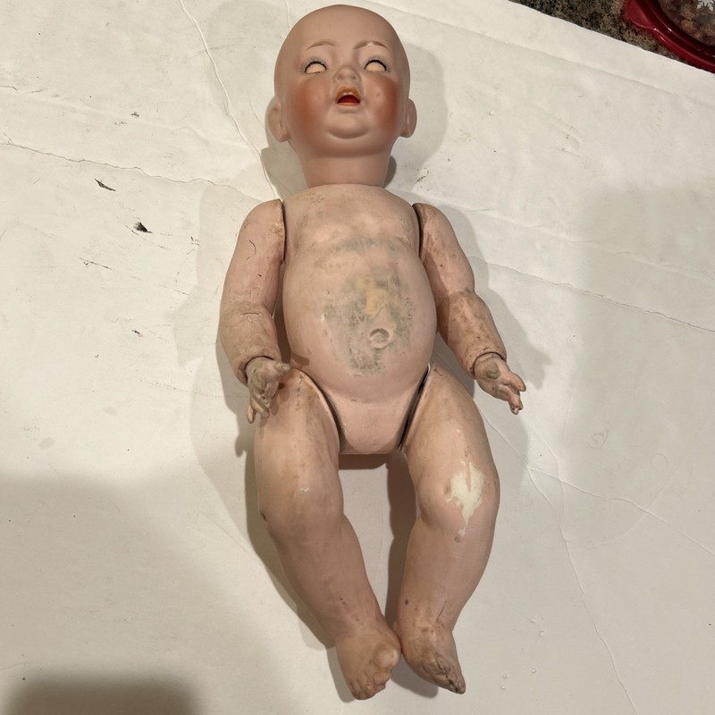 ANTIQUE ARMAND MARSEILLE 3-7DRGM DOLL HEAD & COMPOSITION BODY Moving Eyes