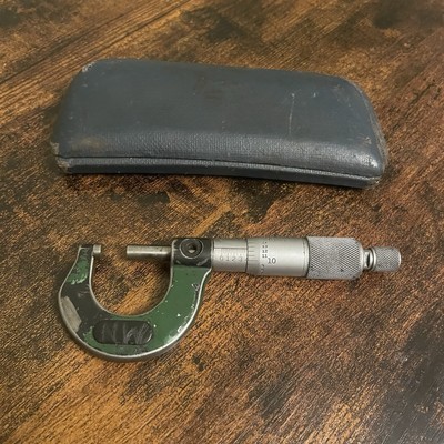 Vintage Moore and Wright metrische Mikrometer 0-25 mm 0,01 mm Graduierungswerkzeug
