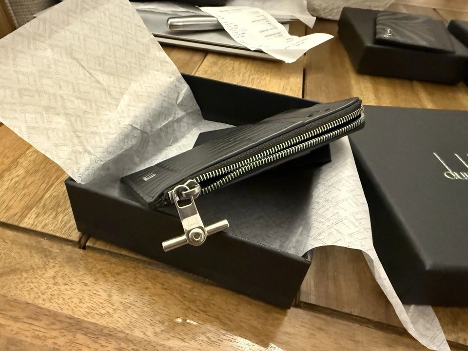 Dunhill Black Quilted Leather Wallet with Card Slots - Image 2 of 4