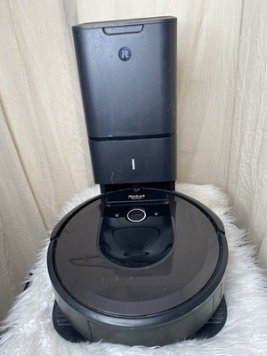 Roomba I7 Robot Vacuum Cleaner with Self-Cleaning Base