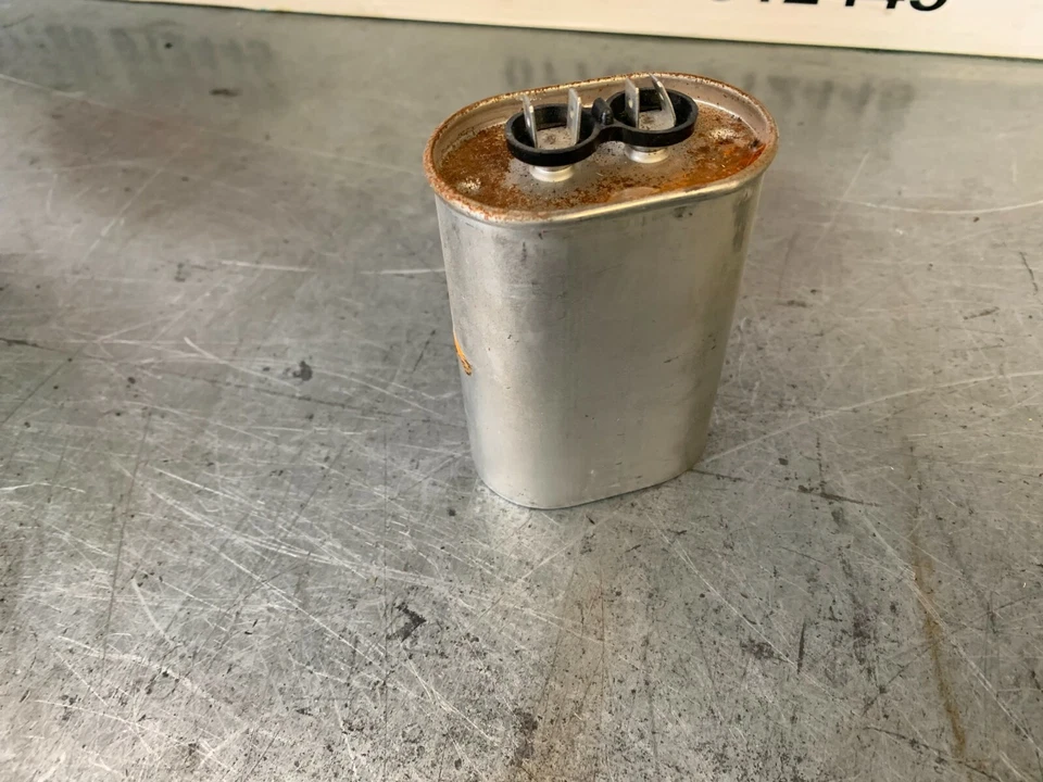 Aerovox 1475-MF Capacitor  X Wacker Neuson LTC4L towerlight / generator £30 +VAT - Image 4 of 4