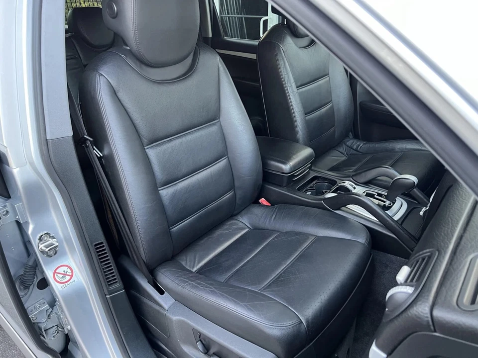 Fundas de asiento negras perforadas de repuesto de cuero para Porsche Cayenne 2002-2010 Foto 4 de 4