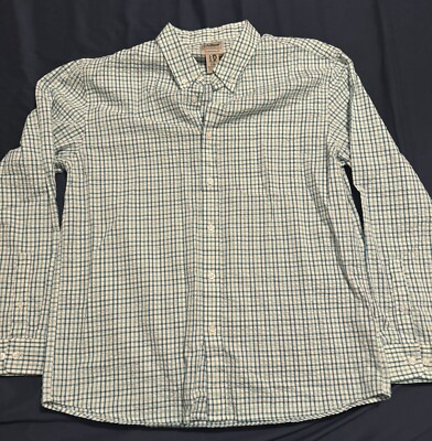 L.L. Bean Traditional Fit Button Down Men s M-Reg New Without Tags