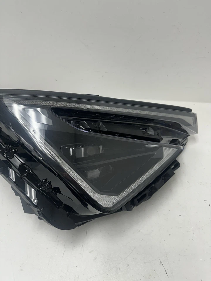 Faro LED completo del lado derecho del pasajero Kia EV6 2025 OEM 92102-XG710 Foto 2 de 4