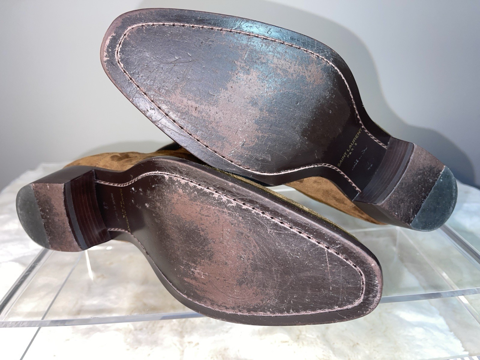 Men’s Saint Laurent Wyatt 30 suede Chelsea Pull On boots in beige Size 42 thumbnail 15