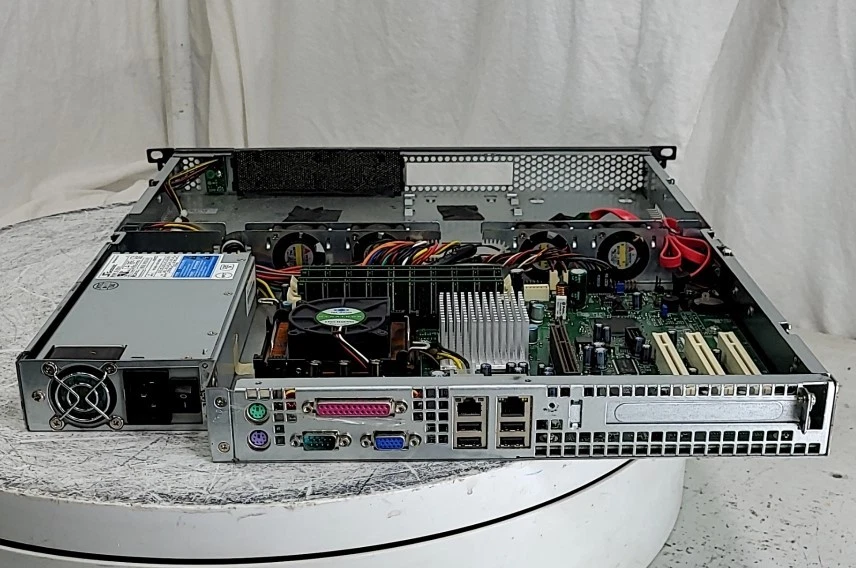 Generic 1S100012060412 Server INTEL CELERON 4GB - Image 3 of 4