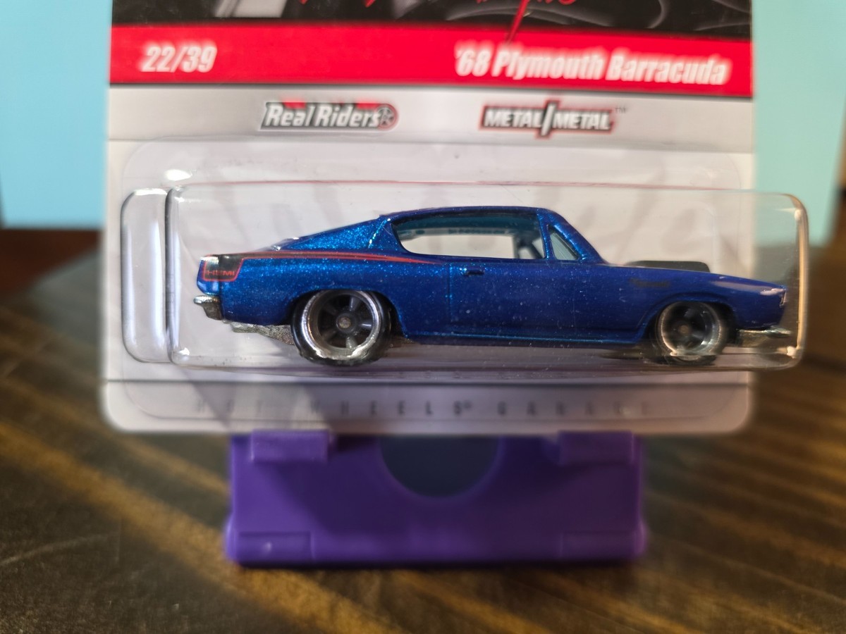 Hot Wheels Phil's Garage '68 Plymouth Barracuda Blue w/red Real