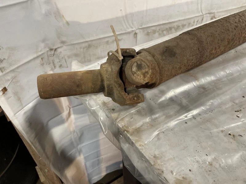 Rear Drive Shaft Drum 11" Rear Brakes Fits 82-96 CAPRICE 1539967 Foto 2 de 4