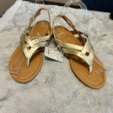 Mudd Sz 7 Brushed Gold Strappy Sandals Flats NWT