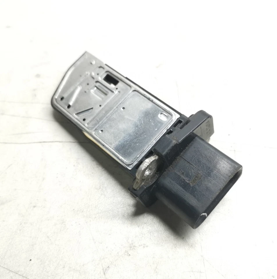 GENUINE Audi A3 A4 A6 VW Golf Passat Jetta Scirocco Mass Air Flow Meter Sensor - Image 3 of 4