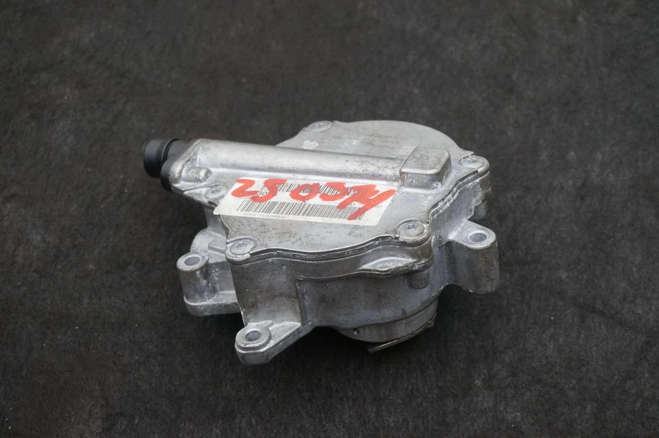 Bomba de vacío de aire del motor V8 4,4 L OEM 11668634120 BMW M5 F90 18-23 540i 530i 18-20 Foto 3 de 4