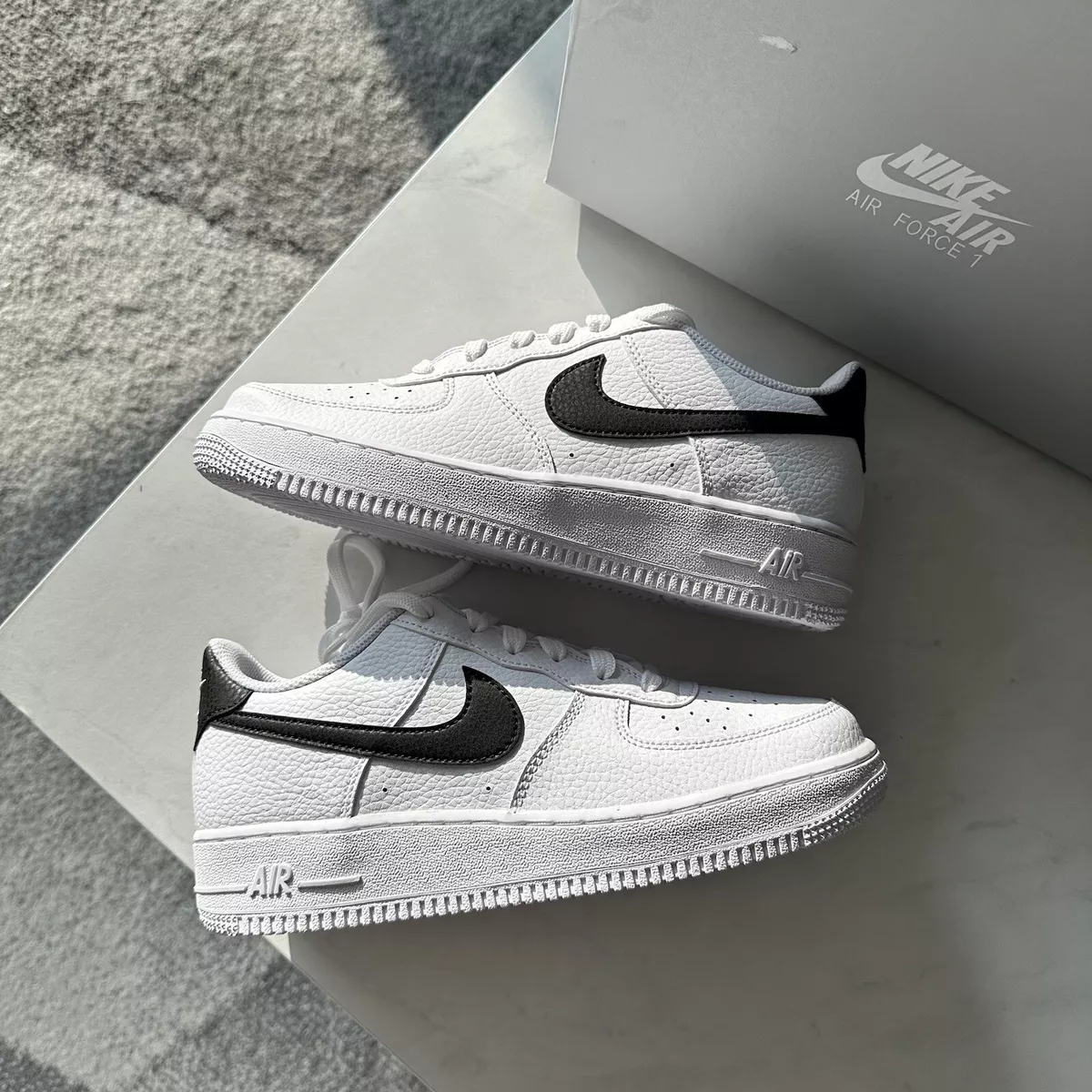 Nike Air Force 1 GS Low White Black Size 6.5Y 8W CT3839 100 Brand