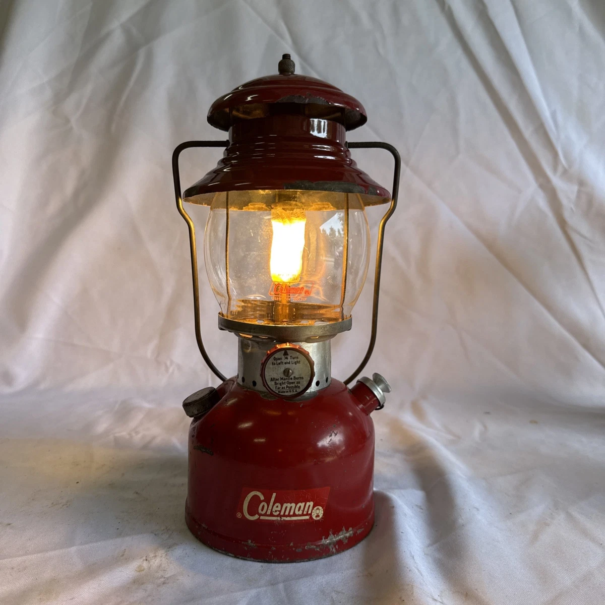 ライト・ランタン Coleman Lantern 200A105 Coleman 200 Lumens