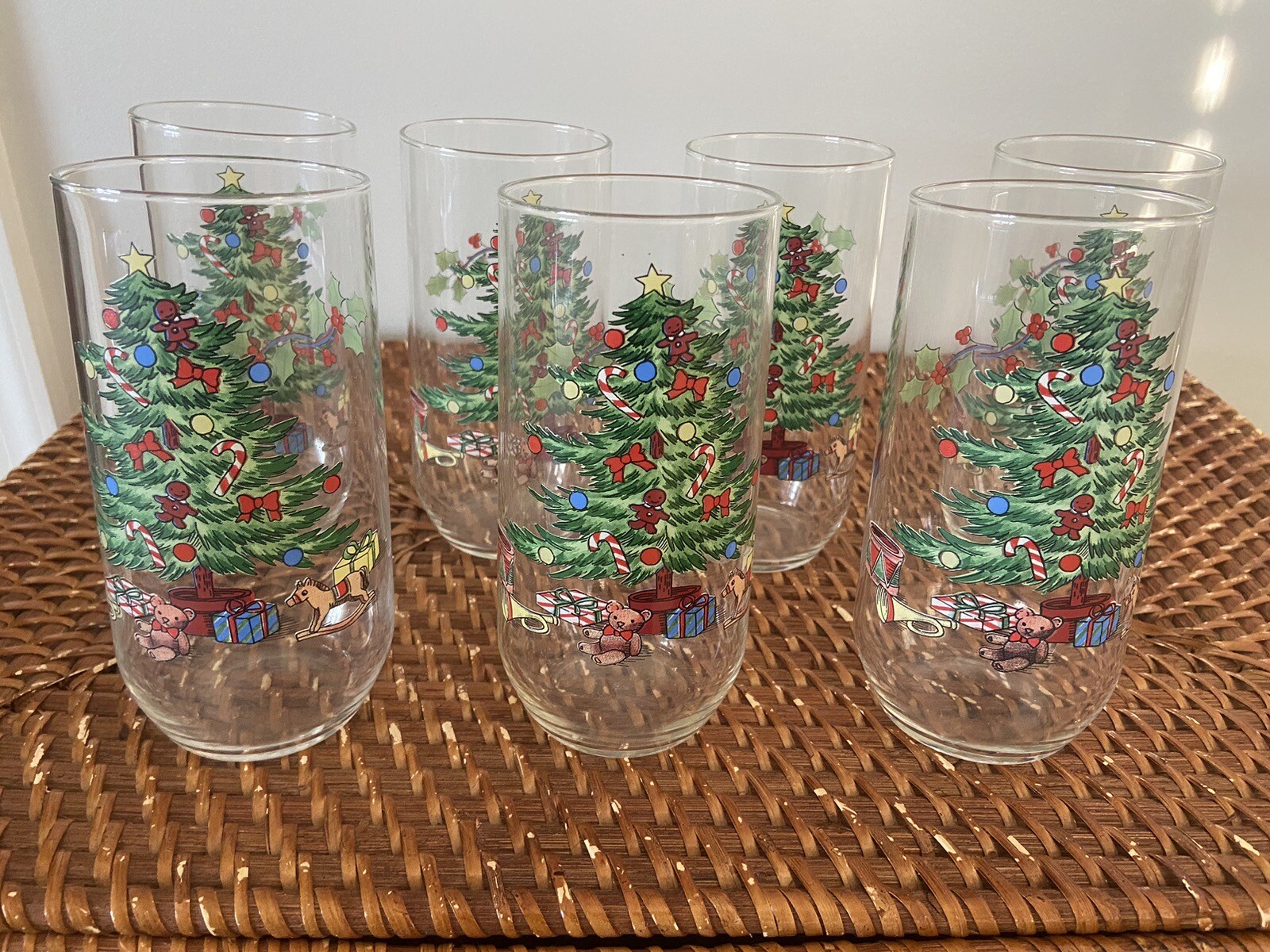 CHRISTMAS TREE DRINKING/WATER GLASSES SET OF SEVEN EUC eBay