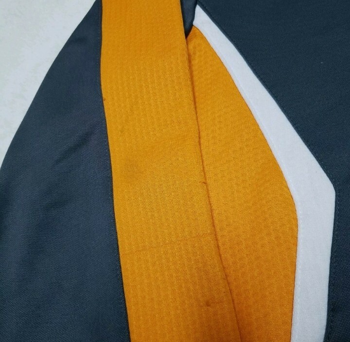 Picture 4 of 9