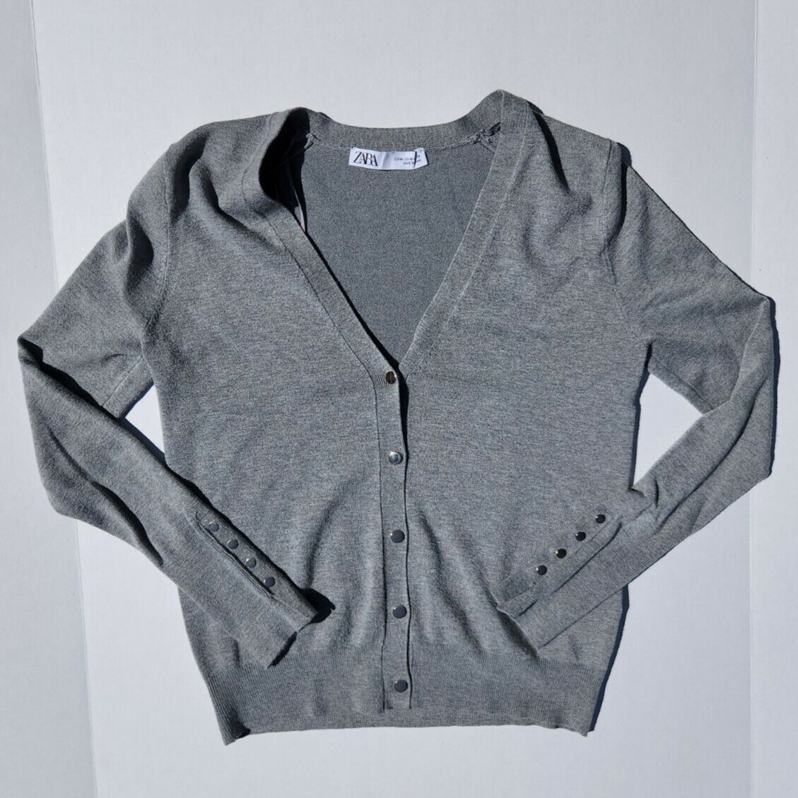 Zara Womens Knit Button Up Sweater Cardigan Gray Size Medium Zara Womens Knit Button Up Sweater Cardigan Gray Size Medium