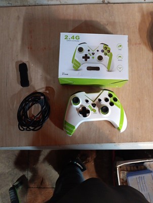 2.4g wireless controller gamepad