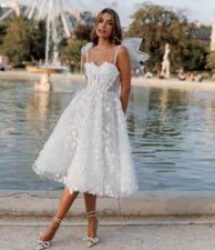 3D Floral Applique Short Wedding Dresses Sweetheart A Line BridalGown Tea Length