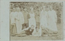 altes Foto sw Gruppenaufnahme event. Lazaret ca. 13,9x8,8cm hf2501f