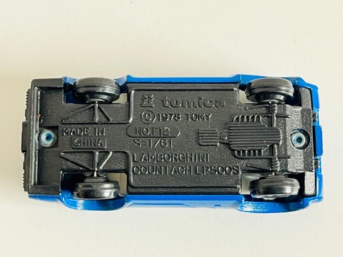 Tomica Lamborghini Countach LP500S Blue s1 - Picture 9 of 9
