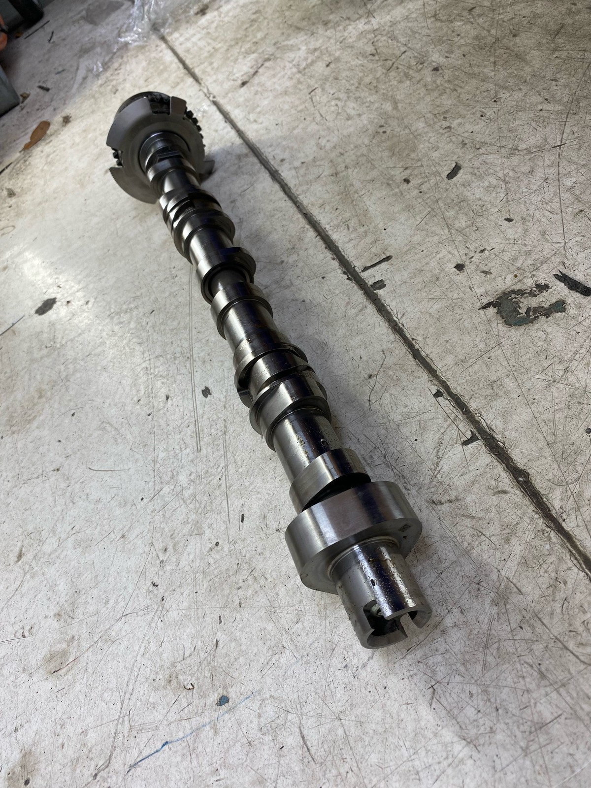 2020-2025 ASTON MARTIN DBX 4.0L V8 M177 RIGHT PASS SIDE ENGINE EXHAUST CAMSHAFT