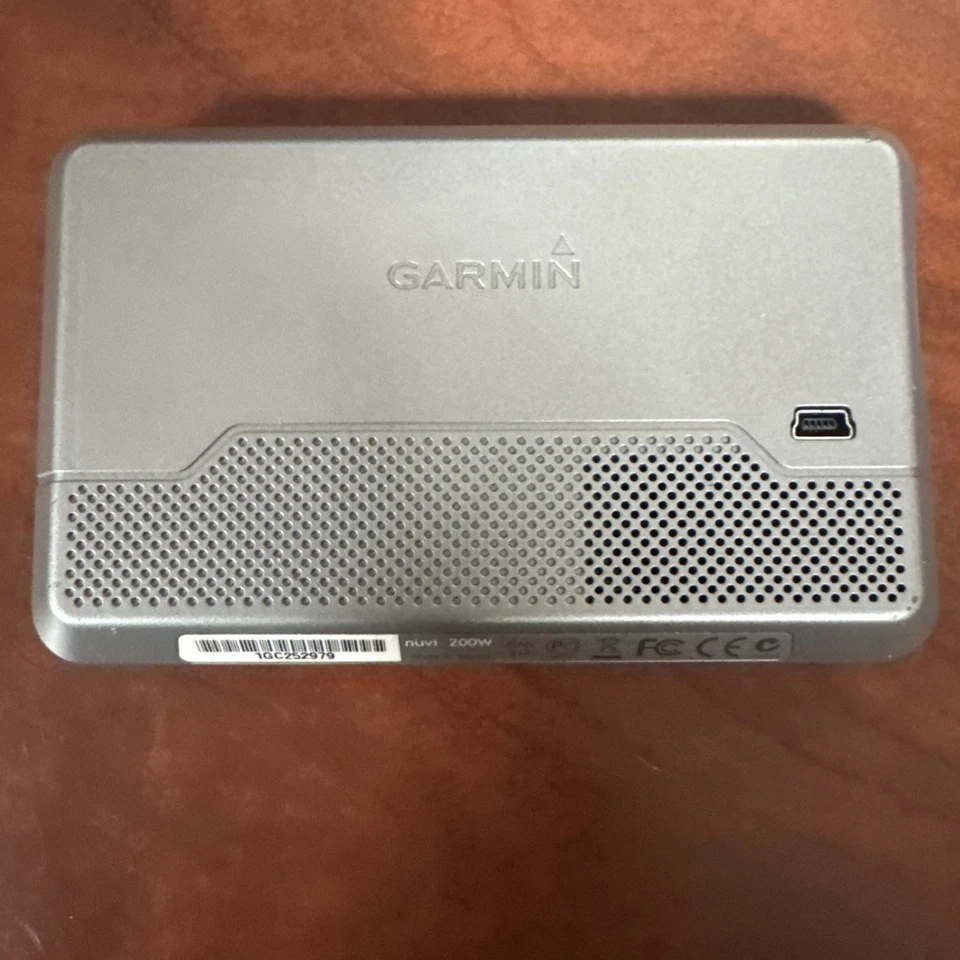 Garmin NUVI GPS 200W GPS Unit Only - Image 3 of 3