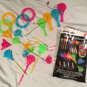 Glow Stick Party Pack USED planes, tops, flying discs, clappers, more… as shown