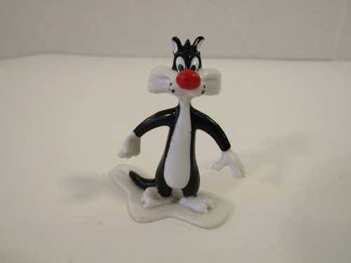VINTAGE 1997 WARNER BROS SYLVESTER THE CAT 2" PVC FIGURE CAKE TOPPER