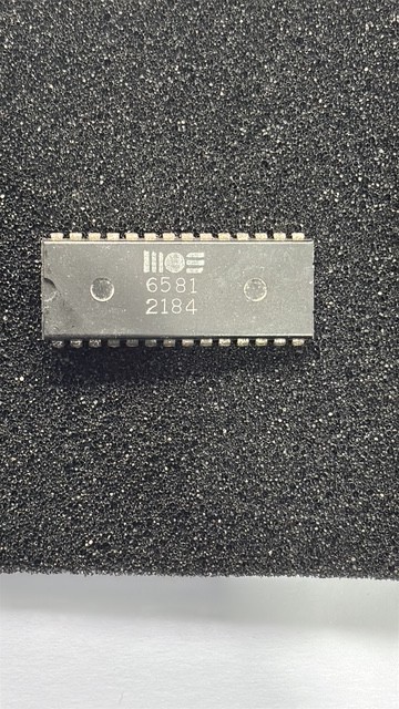 Original Commodore 64 SID Sound Chip - 6581 - Tested & Working