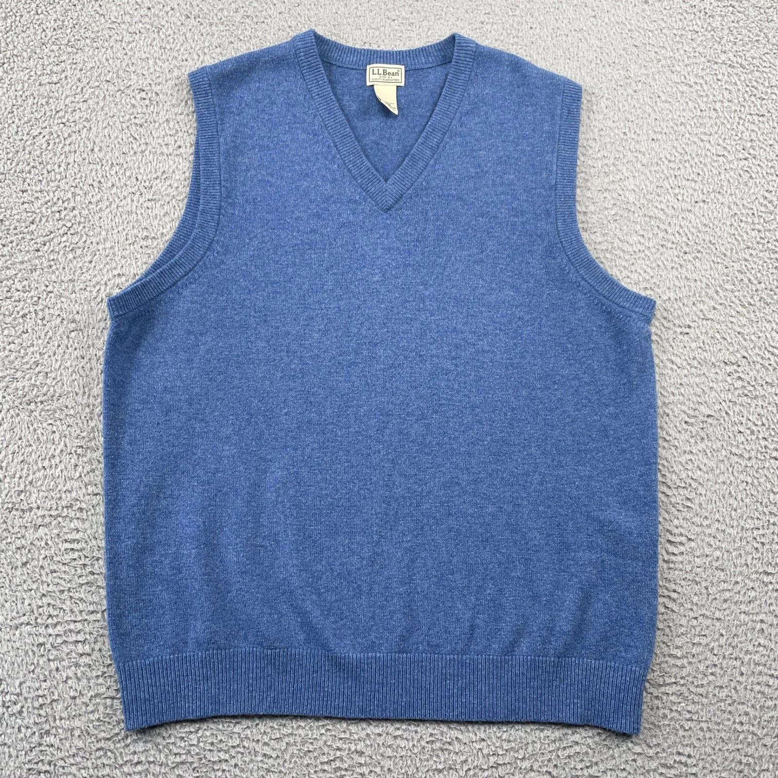 LL Bean Sweater Vest Mens XL Blue Lambswool V-Neck Classic Knit Solid Sleeveless