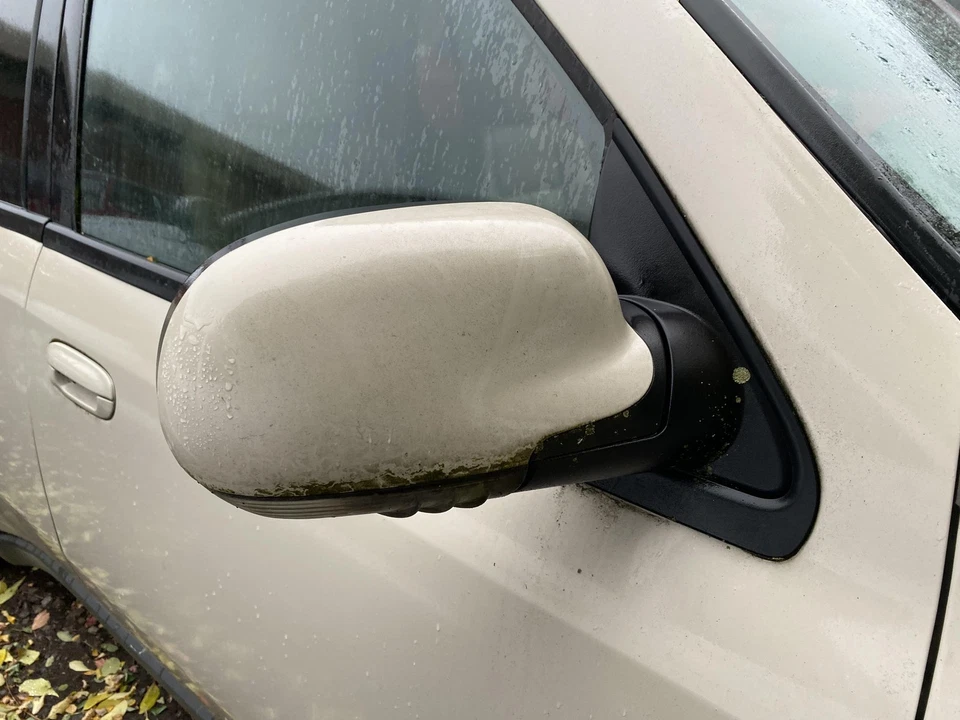 Espejo de puerta derecho usado se adapta a: Saab 9-7X Power SS 2009 con intermitente integral manual Foto 2 de 4