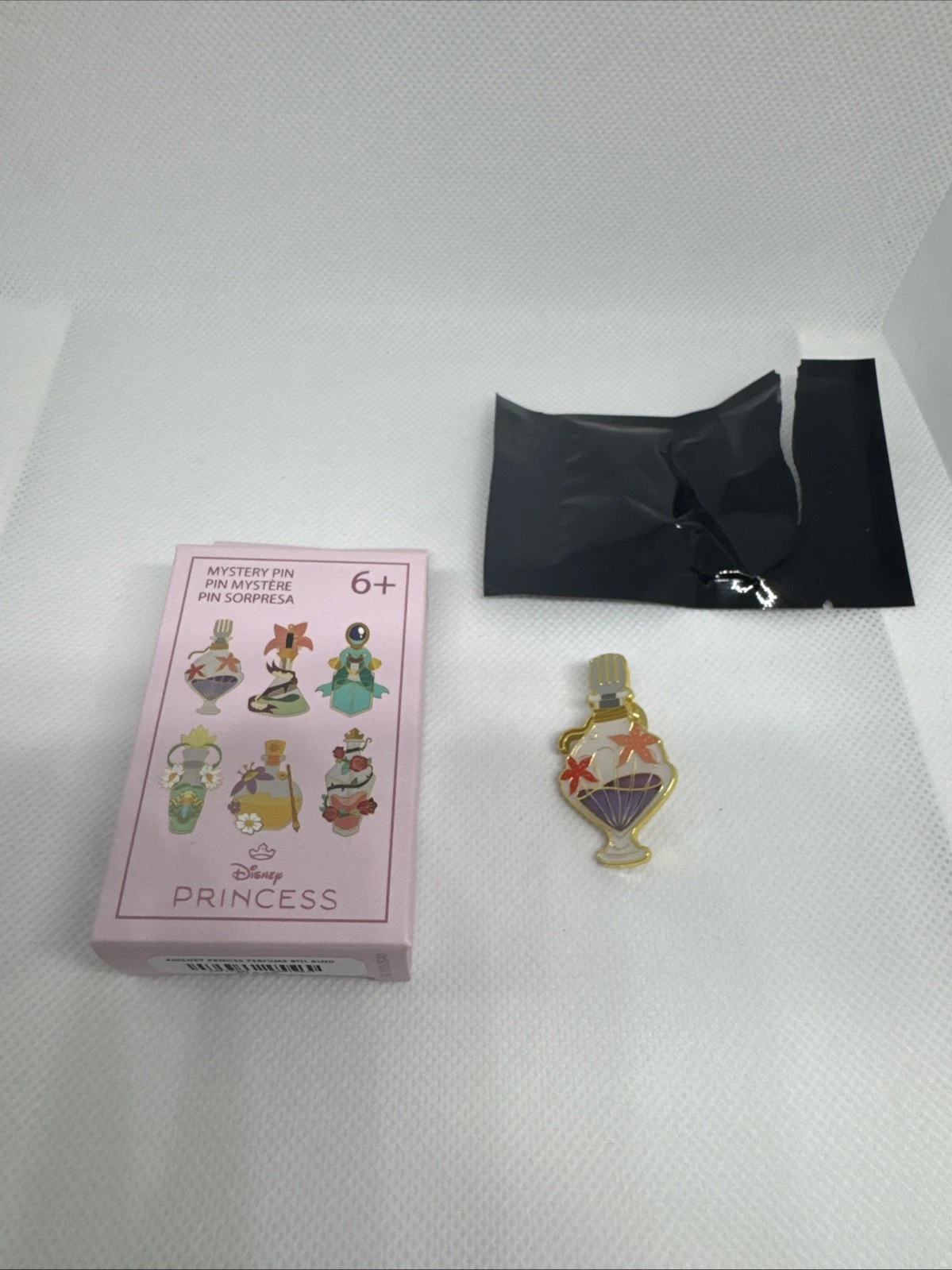 Loungefly Disney Princess Enamel Pin Perfume - Ariel