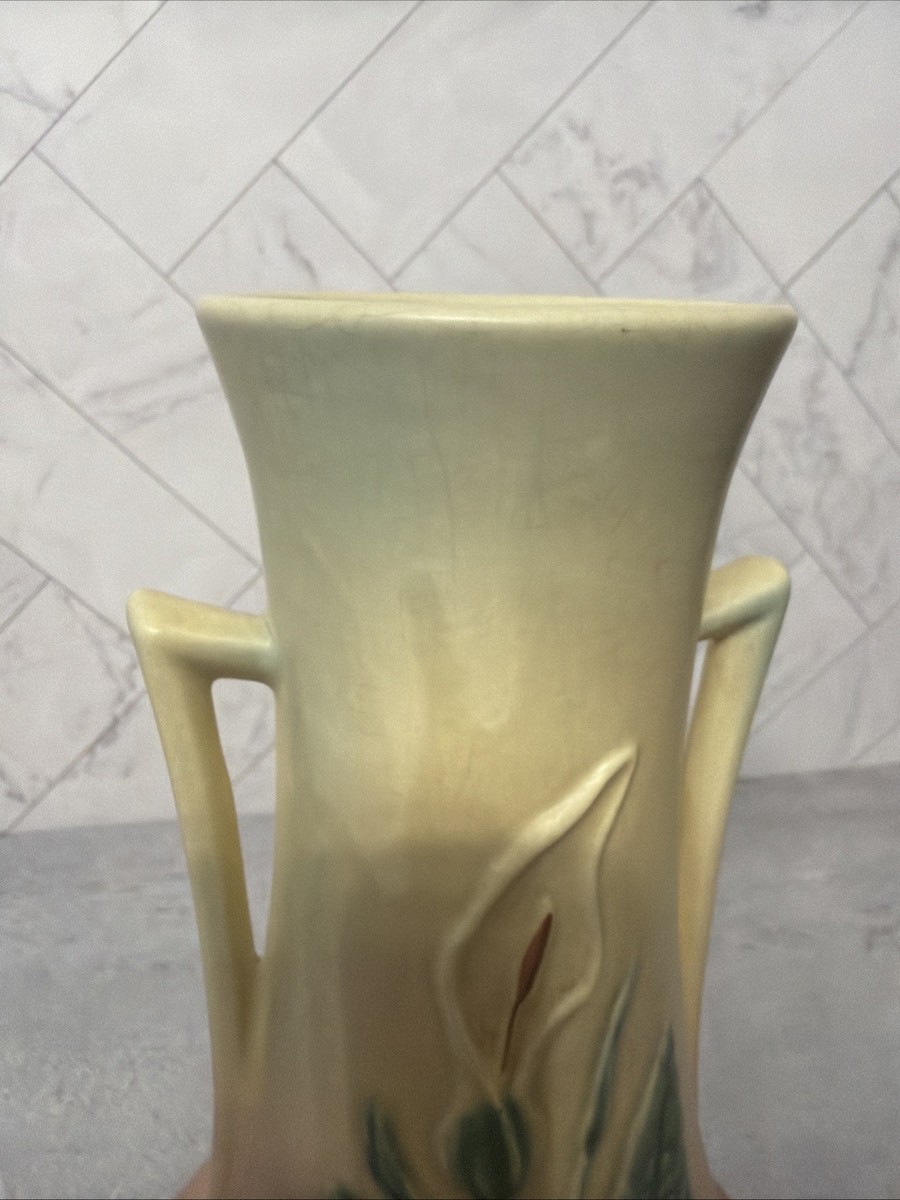 Vintage 1930's Hull Pottery Calla Lily Two Handled Vase 10.5