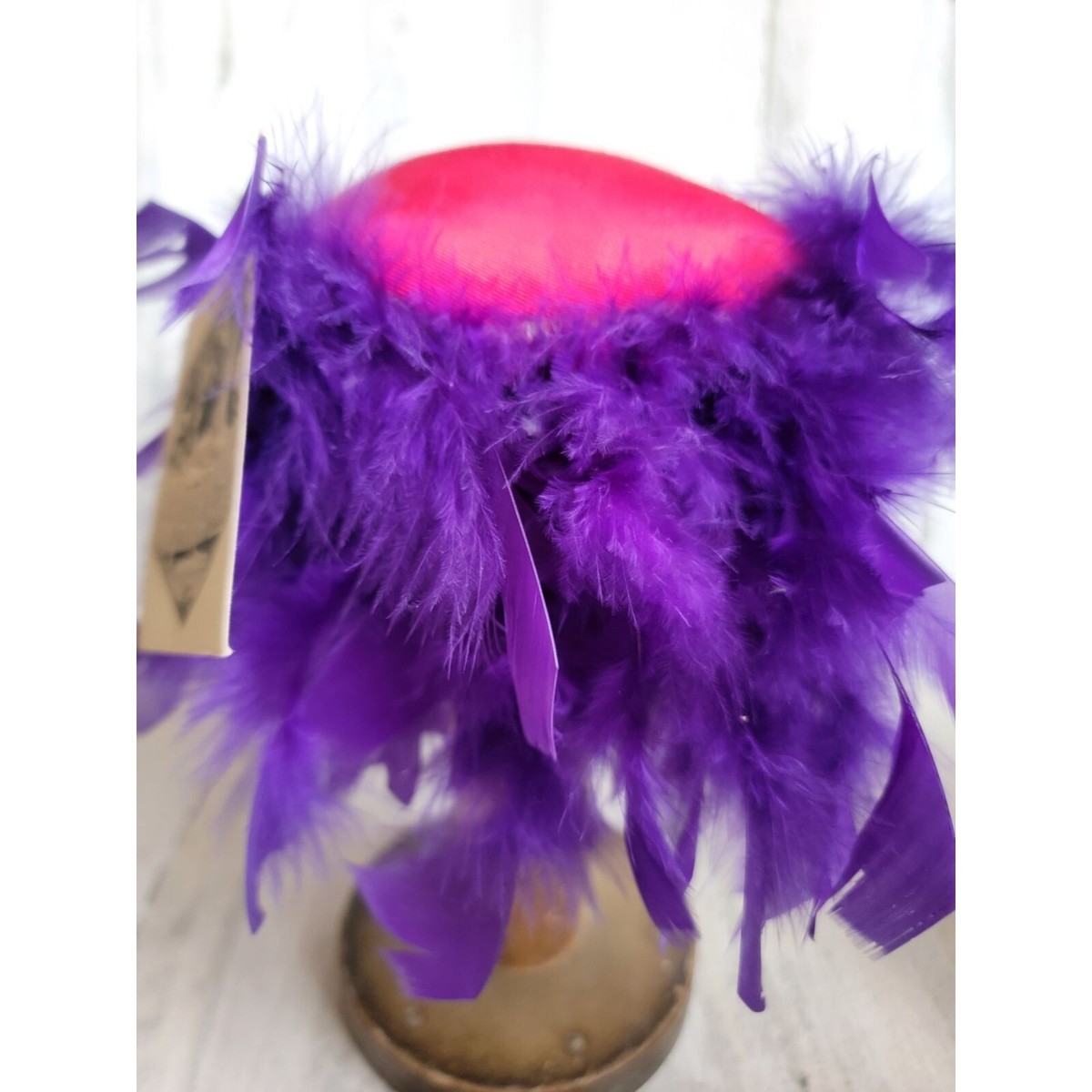 Mary Jean red hat stand feather collectible decorMary Jean  display picture 2