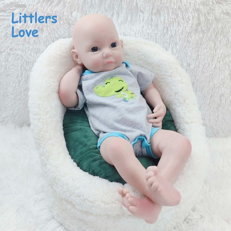 18'' Adorable Silicone Reborn Baby Blue Eyes Girl Handmade Newborn Silicone Doll